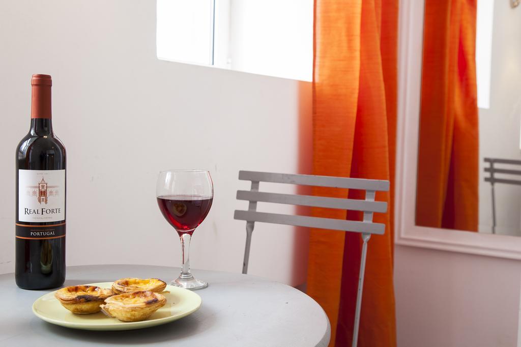 Joivy Alfama 35 Apartments Lisbon Exterior photo