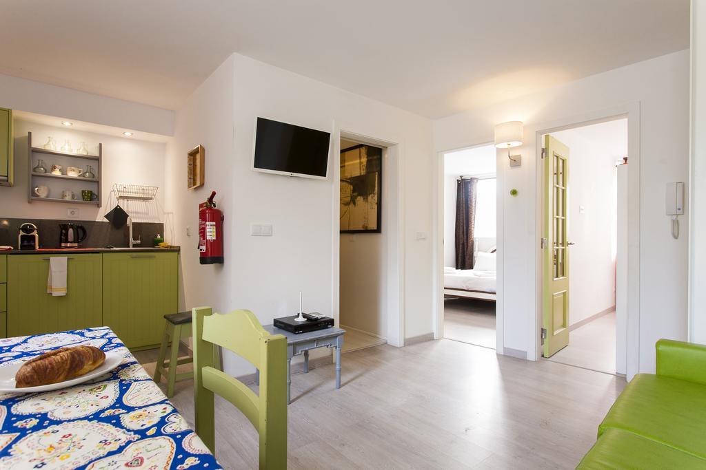 Joivy Alfama 35 Apartments Lisbon Exterior photo