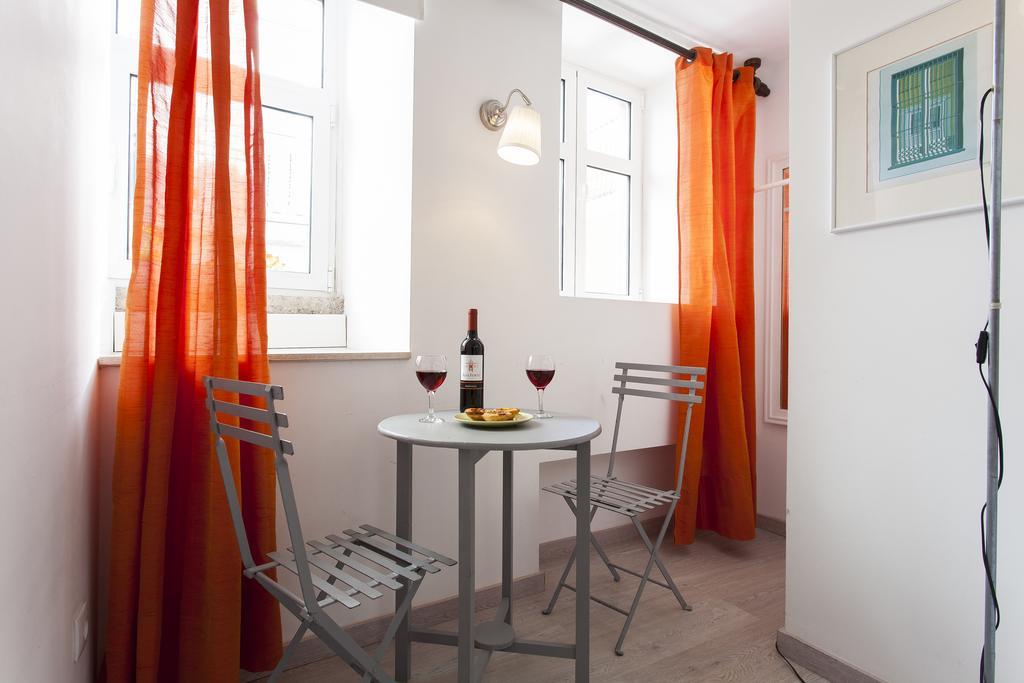 Joivy Alfama 35 Apartments Lisbon Exterior photo