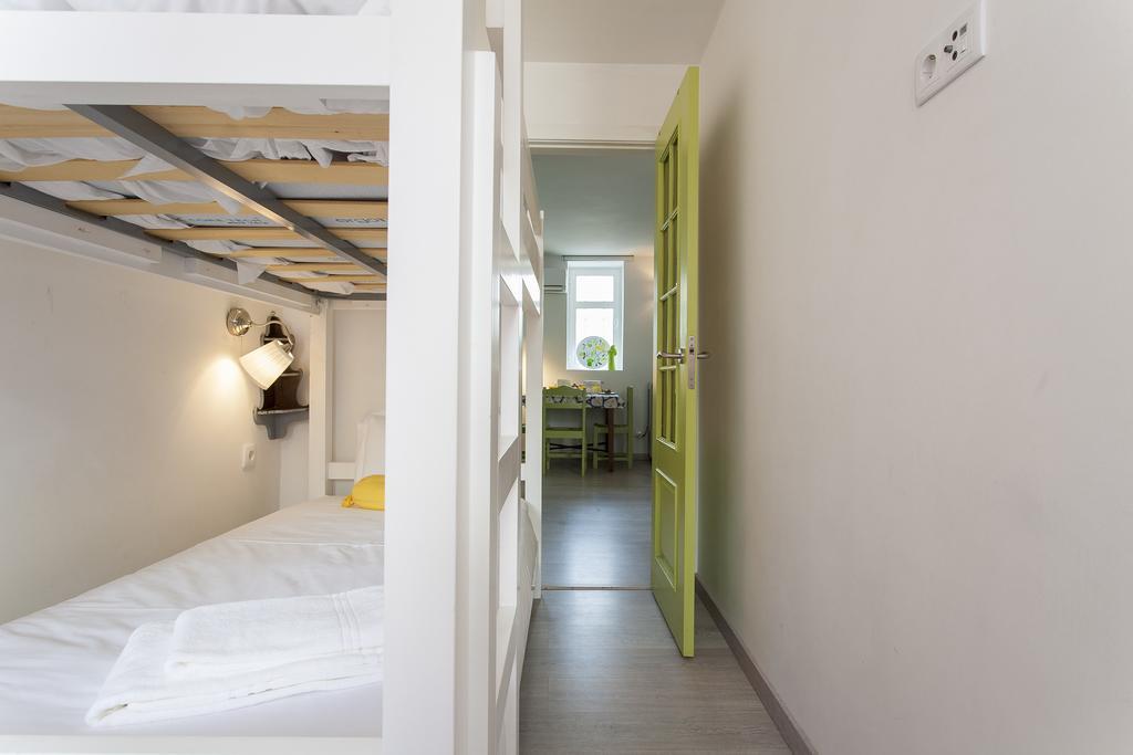 Joivy Alfama 35 Apartments Lisbon Exterior photo