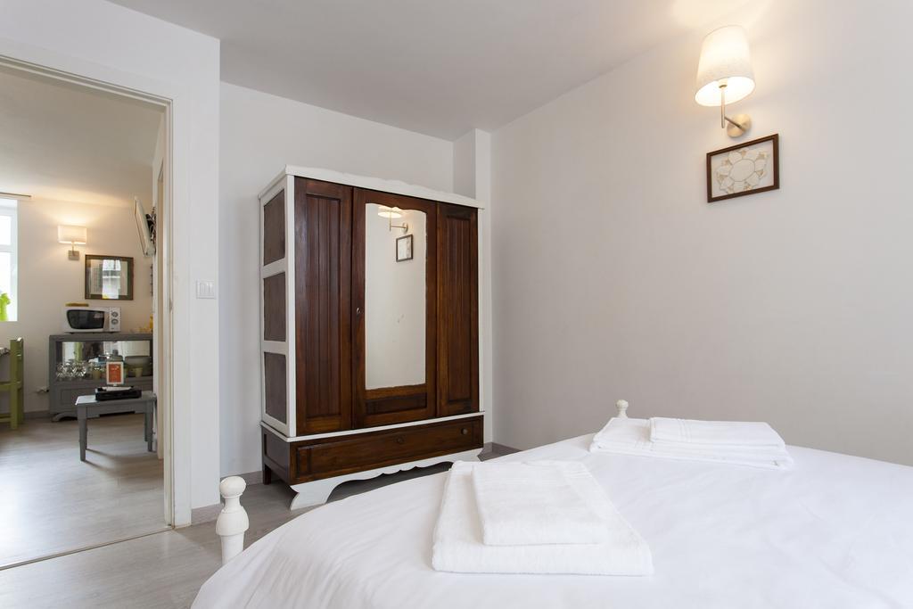 Joivy Alfama 35 Apartments Lisbon Exterior photo