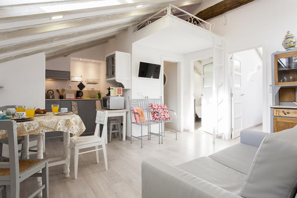 Joivy Alfama 35 Apartments Lisbon Exterior photo
