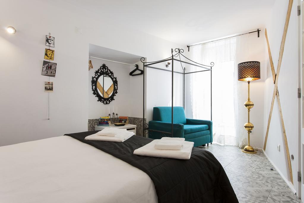 Joivy Alfama 35 Apartments Lisbon Exterior photo